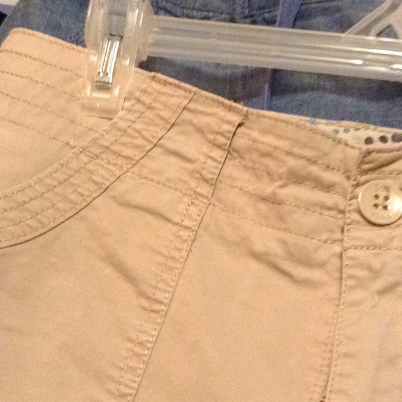 Nice Capris - Picture 4 of 4